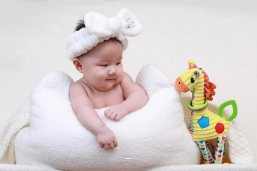 新安三个月宝宝放屁不拉屎